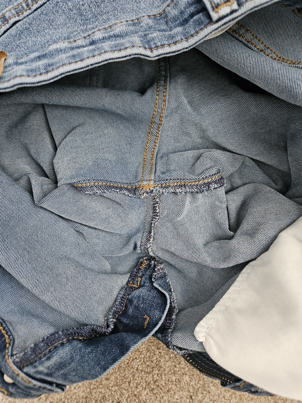 Denzin from Levis Boyfriend Jean - Picture 4 of 8